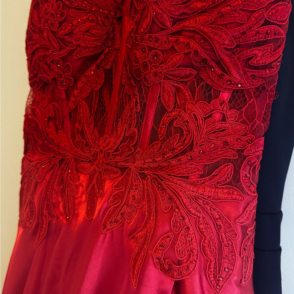 Elegant Red Strapless Dress